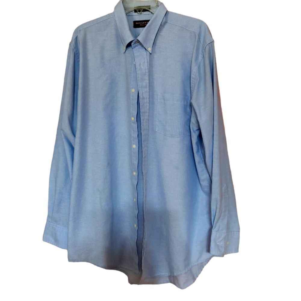 Boulevard Tall Man 17 1/2 Blue button down dress Shirt